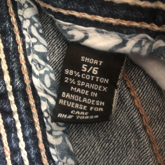 Juniors Rue 21 Short 5/6 - Picture 4 of 4